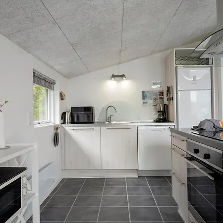 بيت للعطل 4410-hvidesande-soholmvej-5 *